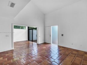 20908 Leeward Ct 2313, Aventura FL 33180