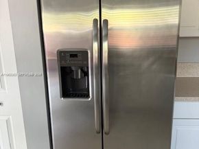 2402 NE 41st Pl, Homestead FL 33033