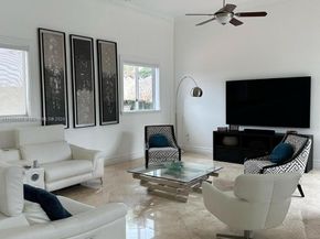 2621 SW 132nd Ave, Miami FL 33175