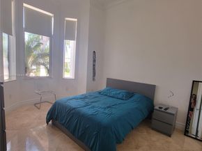 2621 SW 132nd Ave, Miami FL 33175