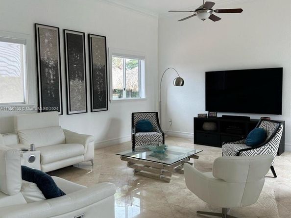2621 SW 132nd Ave, Miami FL 33175