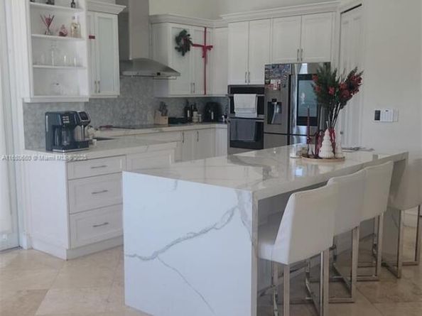2621 SW 132nd Ave, Miami FL 33175
