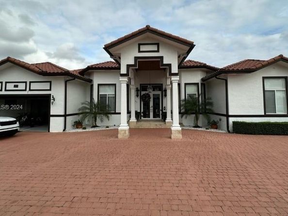 2621 SW 132nd Ave, Miami FL 33175