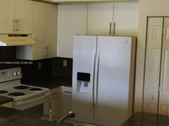 11060 SW 196th St 407, Cutler Bay FL 33157