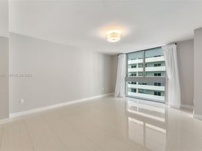 1111 SW 1st Ave 721N, Miami FL 33130