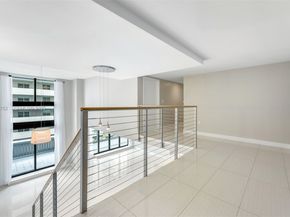 1111 SW 1st Ave 721N, Miami FL 33130