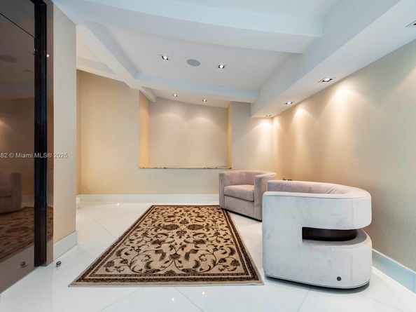 900 Brickell Key Blvd PH3403, Miami FL 33131
