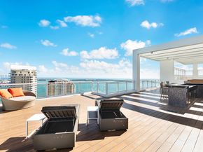 900 Brickell Key Blvd PH3403, Miami FL 33131