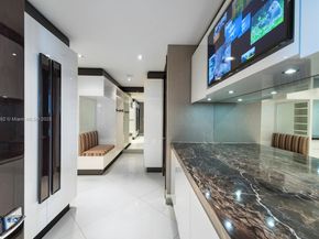 900 Brickell Key Blvd PH3403, Miami FL 33131
