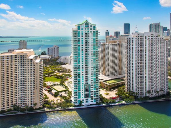 900 Brickell Key Blvd PH3403, Miami FL 33131