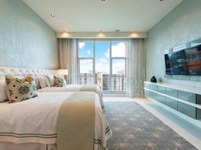900 Brickell Key Blvd PH3403, Miami FL 33131