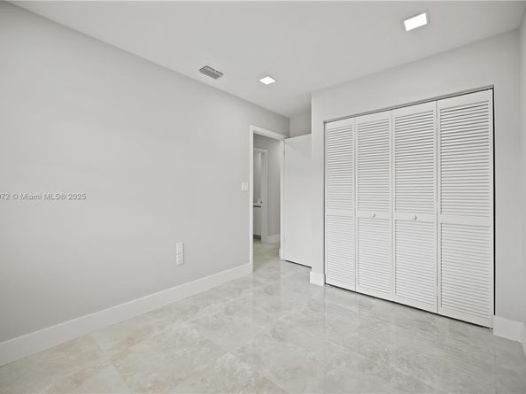 15685 SW 82nd Cir Ln 28, Miami FL 33193