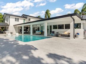 7501 SW 174th St, Palmetto Bay FL 33157