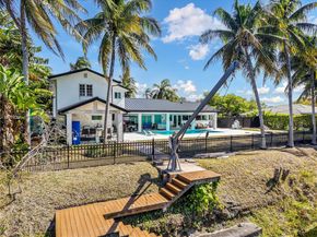 7501 SW 174th St, Palmetto Bay FL 33157