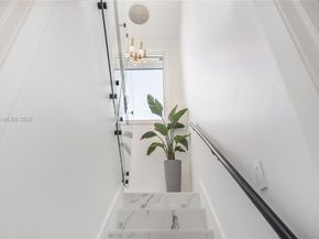 7501 SW 174th St, Palmetto Bay FL 33157