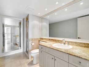 19667 Turnberry Way 16GR, Aventura FL 33180