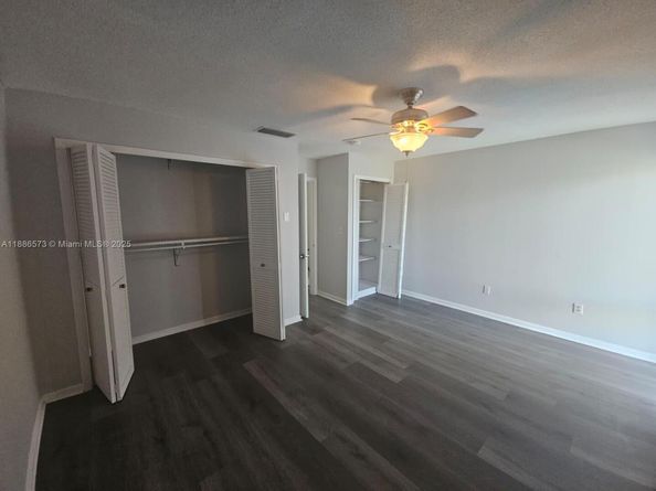 6782 Brookline Dr 6782, Hialeah FL 33015