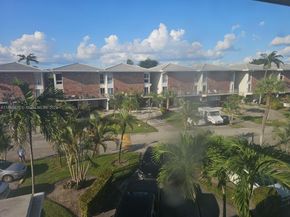 6782 Brookline Dr 6782, Hialeah FL 33015