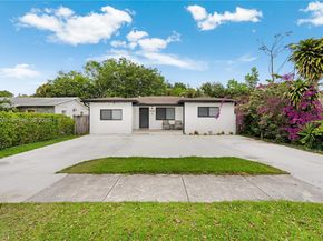 5635 Pierce St, Hollywood FL 33021