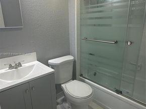 112 S Royal Park Dr 1C, Oakland Park FL 33309