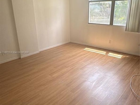 112 S Royal Park Dr 1C, Oakland Park FL 33309
