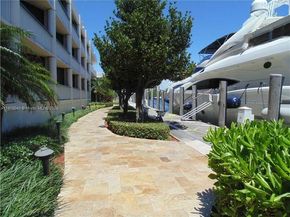 19707 W Turnberry Way 26D, Aventura FL 33180