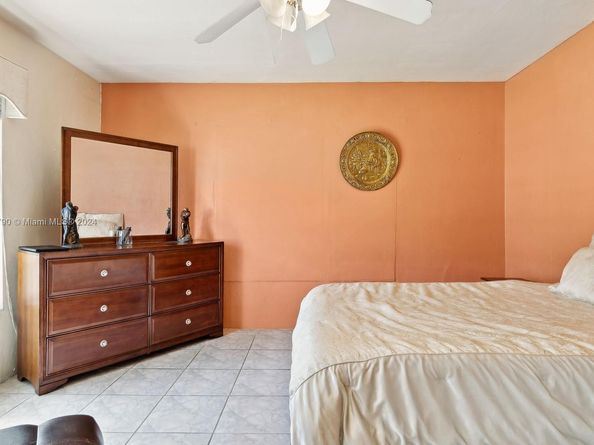 469 NW 69th St, Miami FL 33150