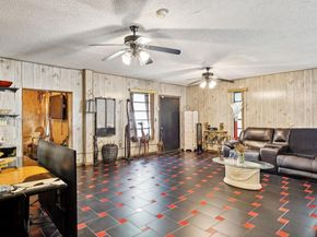 469 NW 69th St, Miami FL 33150