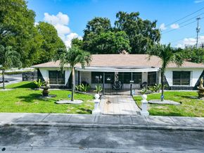 469 NW 69th St, Miami FL 33150