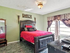 469 NW 69th St, Miami FL 33150