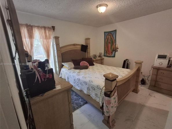 15724 SW 304th Ter, Homestead FL 33033