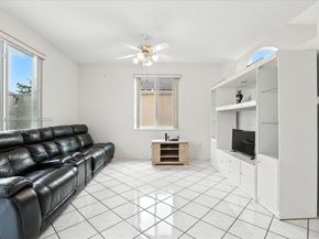 15677 NW 12th Mnr, Pembroke Pines FL 33028