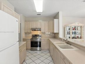 15677 NW 12th Mnr, Pembroke Pines FL 33028
