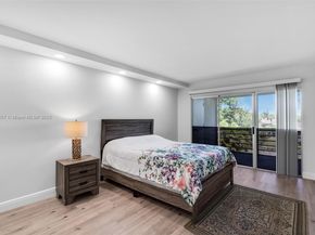 3524 Via Poinciana 302, Lake Worth FL 33467