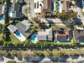 1925 NE 214th Ter, Miami FL 33179