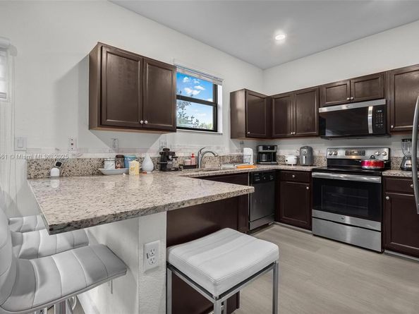 161 SE 34th Ter, Homestead FL 33033