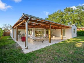 1360 NE 138th St, North Miami FL 33161