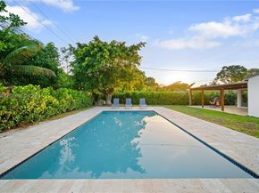 1360 NE 138th St, North Miami FL 33161