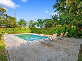 1360 NE 138th St, North Miami FL 33161