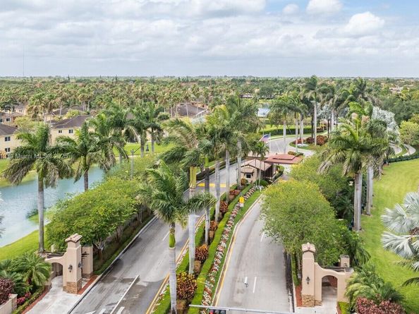 3390 NE 13th Cir Dr 10719, Homestead FL 33033