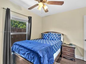 8581 NW 15th Ct, Pembroke Pines FL 33024