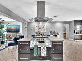 8581 NW 15th Ct, Pembroke Pines FL 33024