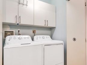 20281 E Country Club Dr 607, Aventura FL 33180