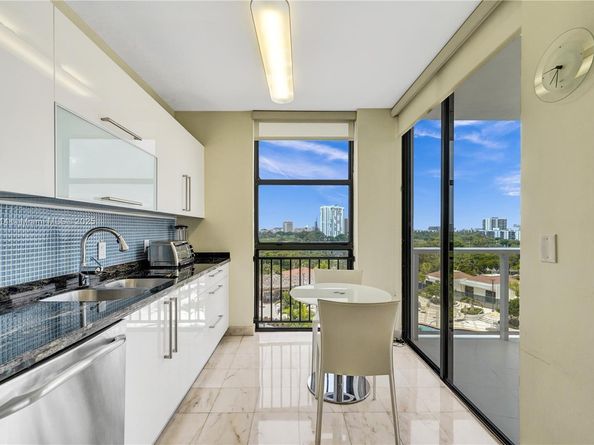 20281 E Country Club Dr 607, Aventura FL 33180