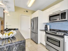 20281 E Country Club Dr 607, Aventura FL 33180
