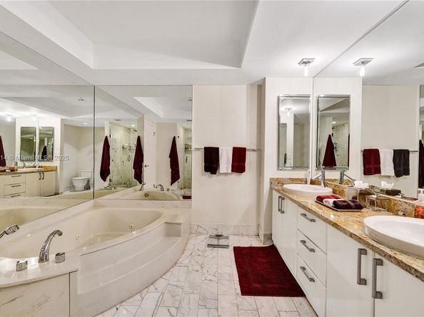 20281 E Country Club Dr 607, Aventura FL 33180