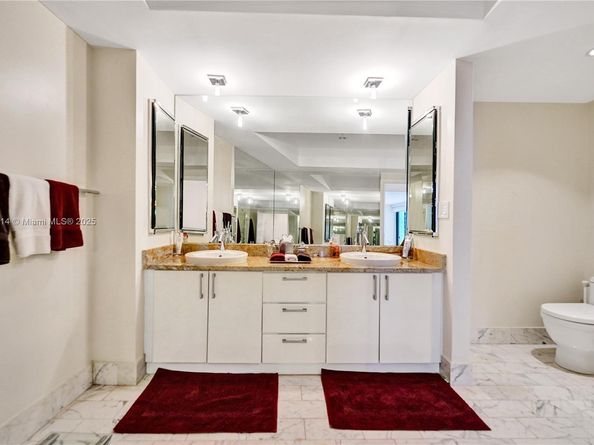 20281 E Country Club Dr 607, Aventura FL 33180