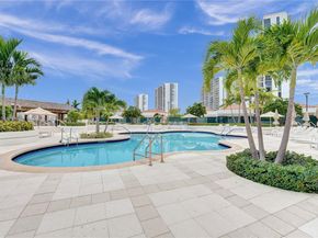 20281 E Country Club Dr 607, Aventura FL 33180