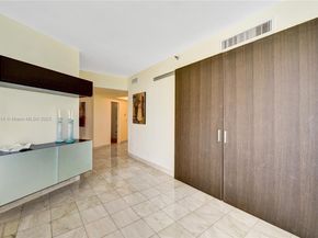 20281 E Country Club Dr 607, Aventura FL 33180