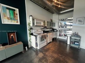 10 SW South River Dr 812, Miami FL 33130